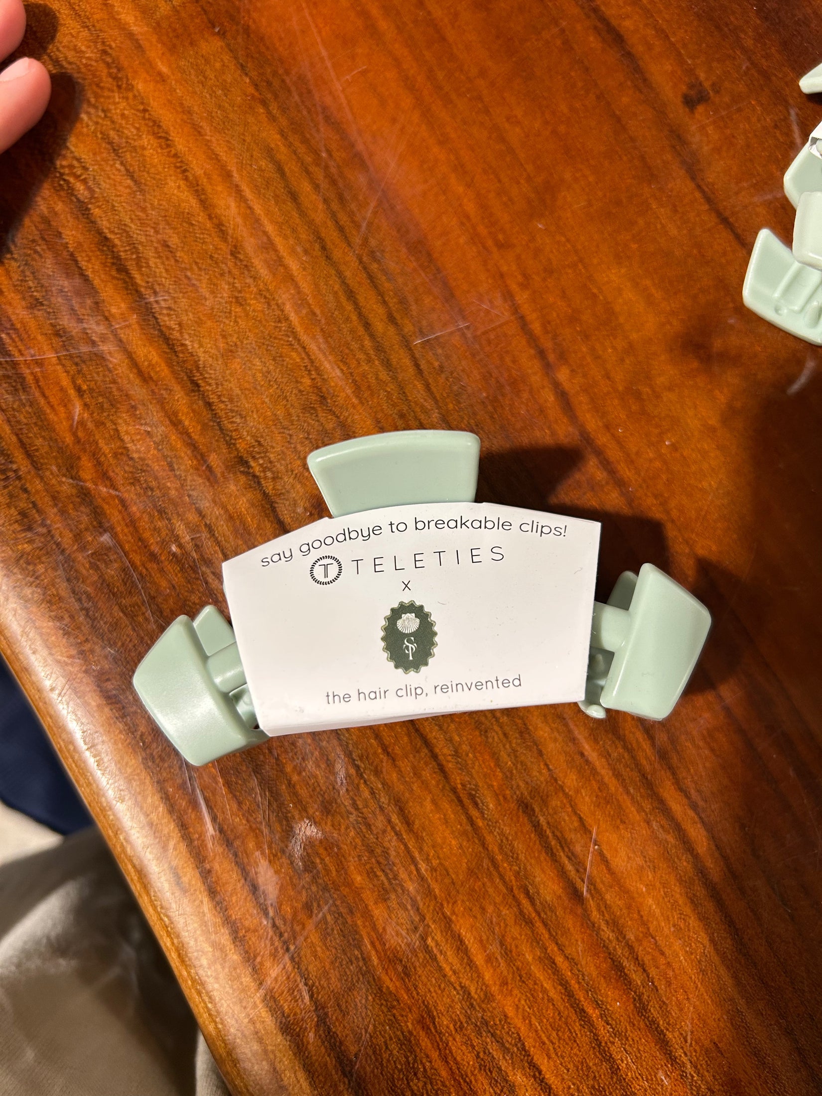 Teleties Open Medium Hair Clip shop-escape-outdoors