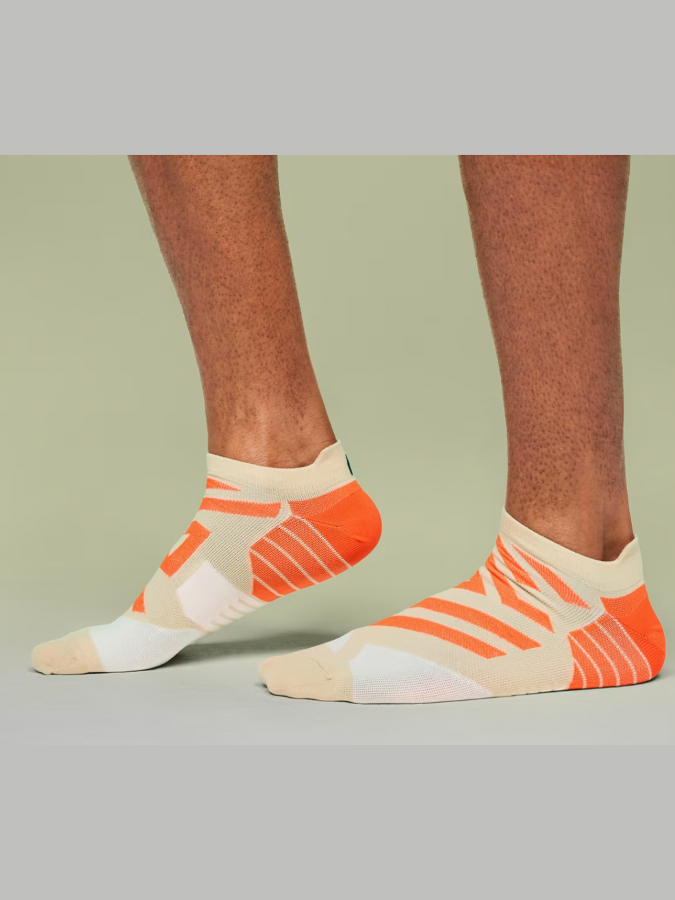 Men's On Running Low Sock shop-escape-outdoors