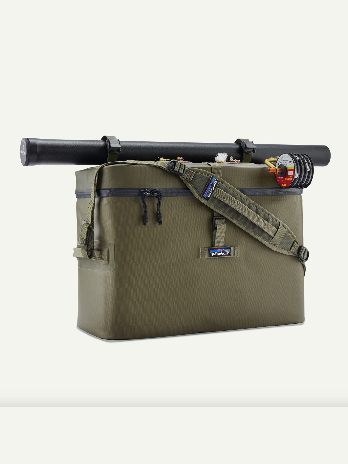 patagonia great divider iii boat bag Ultralight BH Tote closure zipper and is designed to withstand prolonged exposure to the elements Patagonia Great Divider 26L Fishing