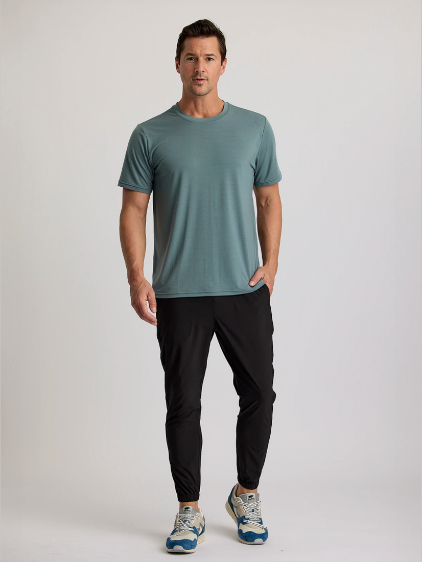 Men's Elevate Lightweight Tee shop-escape-outdoors