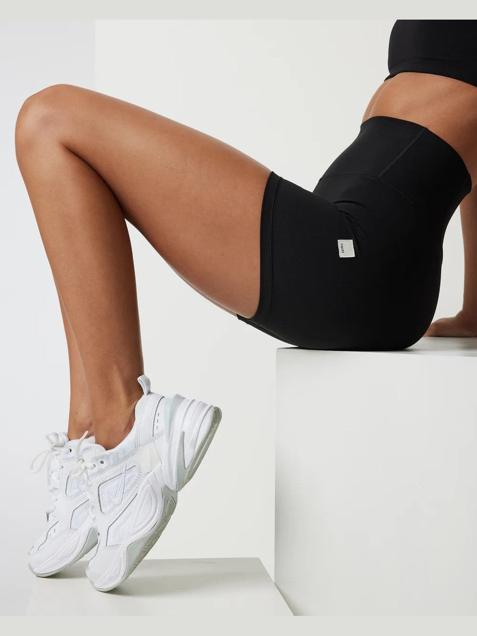 Women's Vuori AllTheFeels™ Short 4" shop-escape-outdoors