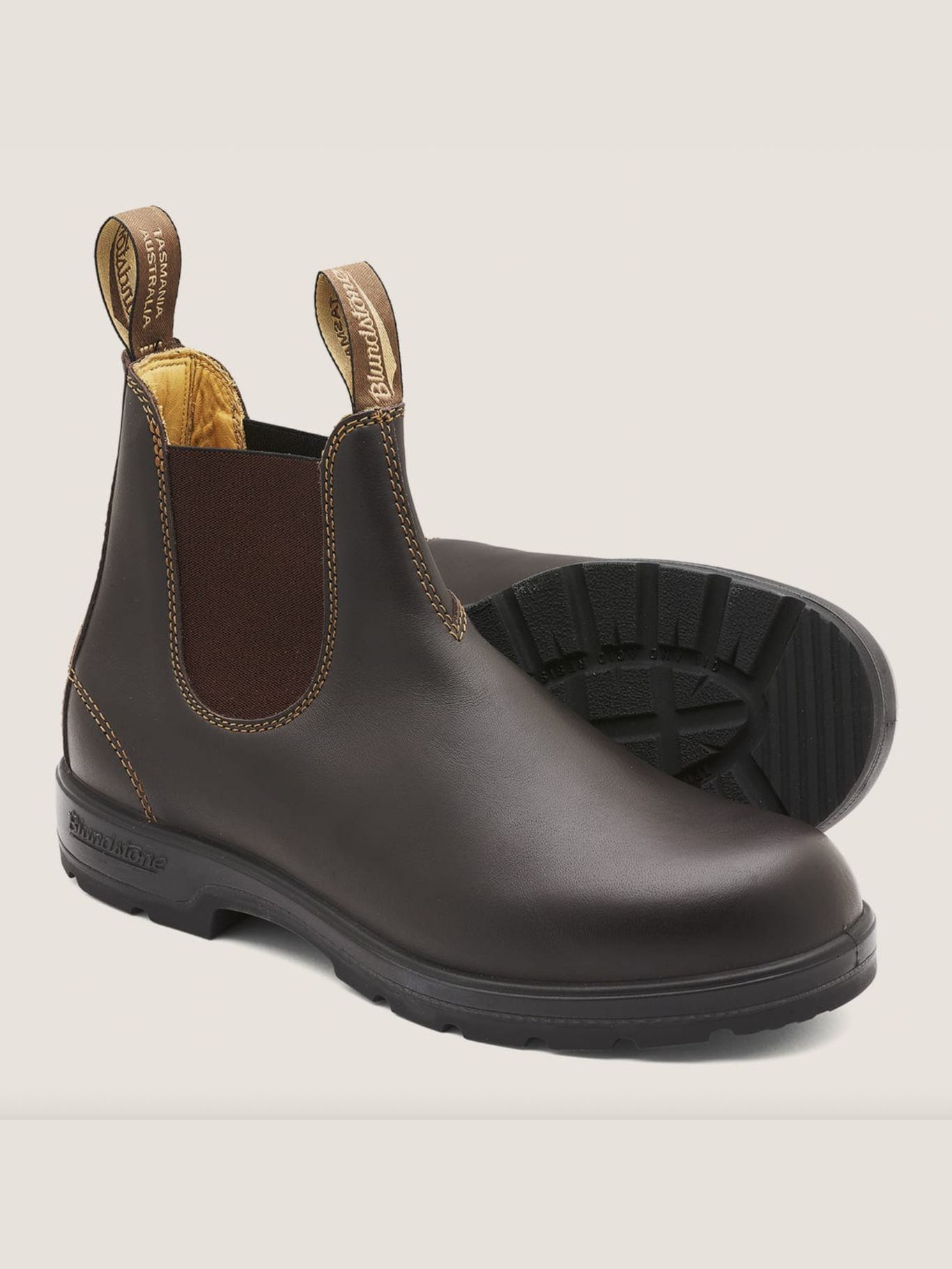 Classic Chelsea Boots 550 shop-escape-outdoors